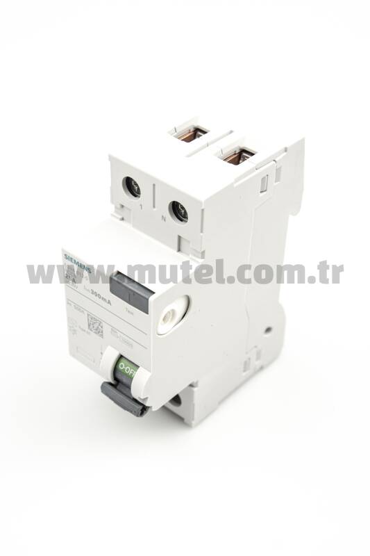 Siemens 25A 300mA 230V 3Faz Kaçak Akım Rölesi 5SV4612-0 - 1